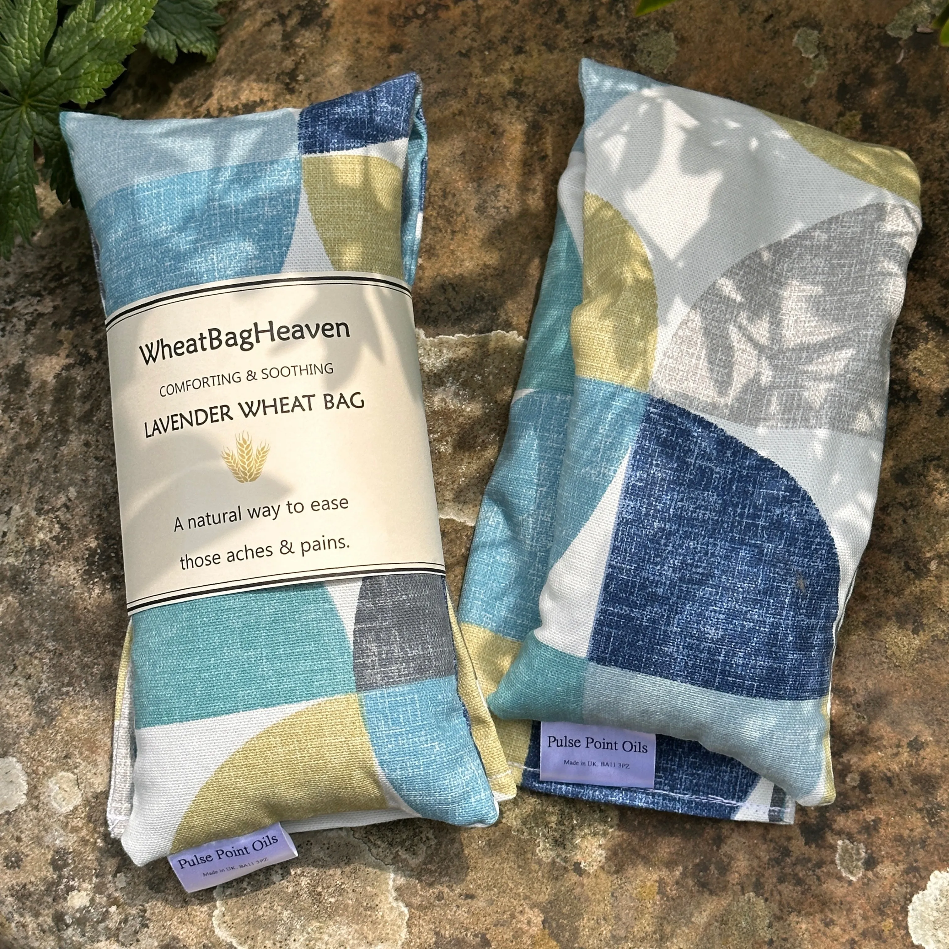 Aromatherapy heat pack wheat bag with English lavender. Reheat-able pad for natural wellness and wellbeing