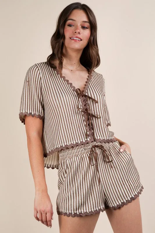 Wavy Trim Knit Shorts